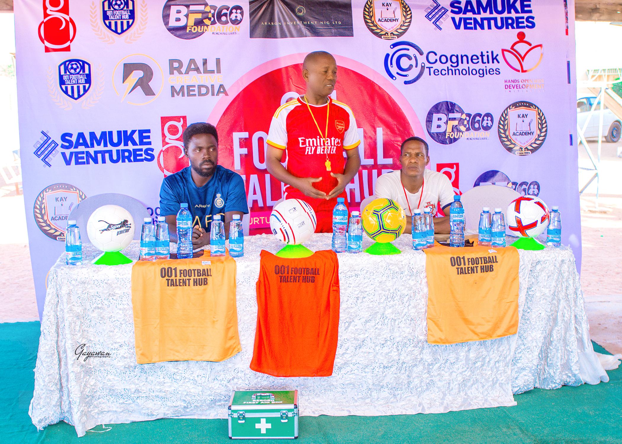 Press Conference with the coaching crew